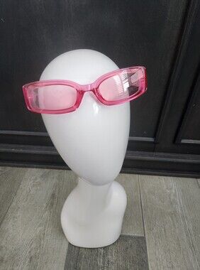 New Fifth & Ninth Cannes Sunglasses in Hot Pink (nwt)